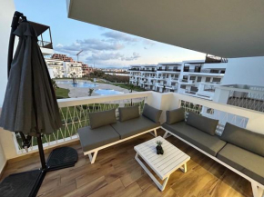 Luxury apartment with 3 pools